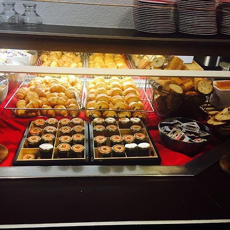 Logis Hotel Lons-Le-Saunier - Restaurant Le Grill Luaran gambar