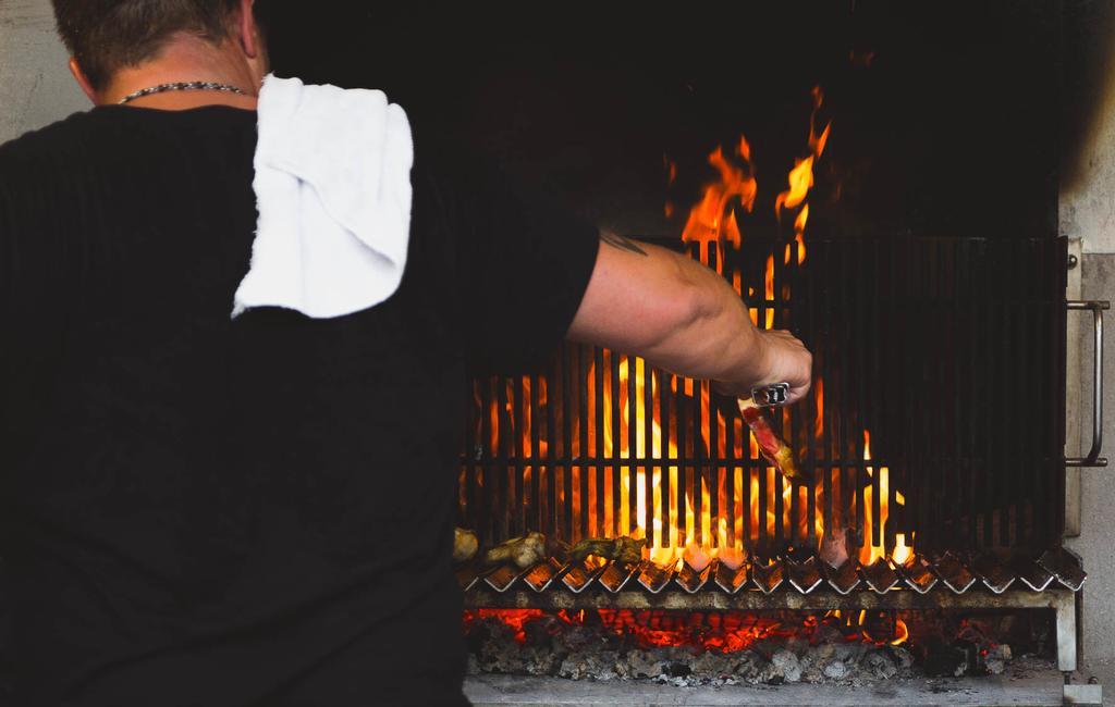 Logis Hotel Lons-Le-Saunier - Restaurant Le Grill Luaran gambar