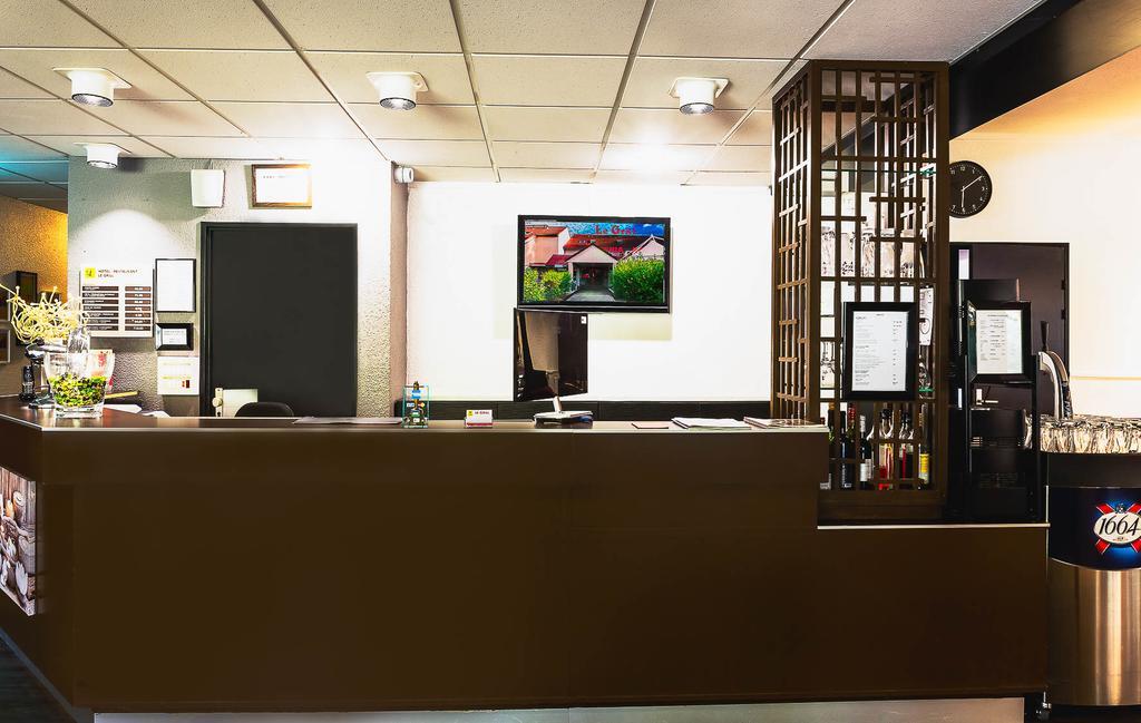 Logis Hotel Lons-Le-Saunier - Restaurant Le Grill Luaran gambar