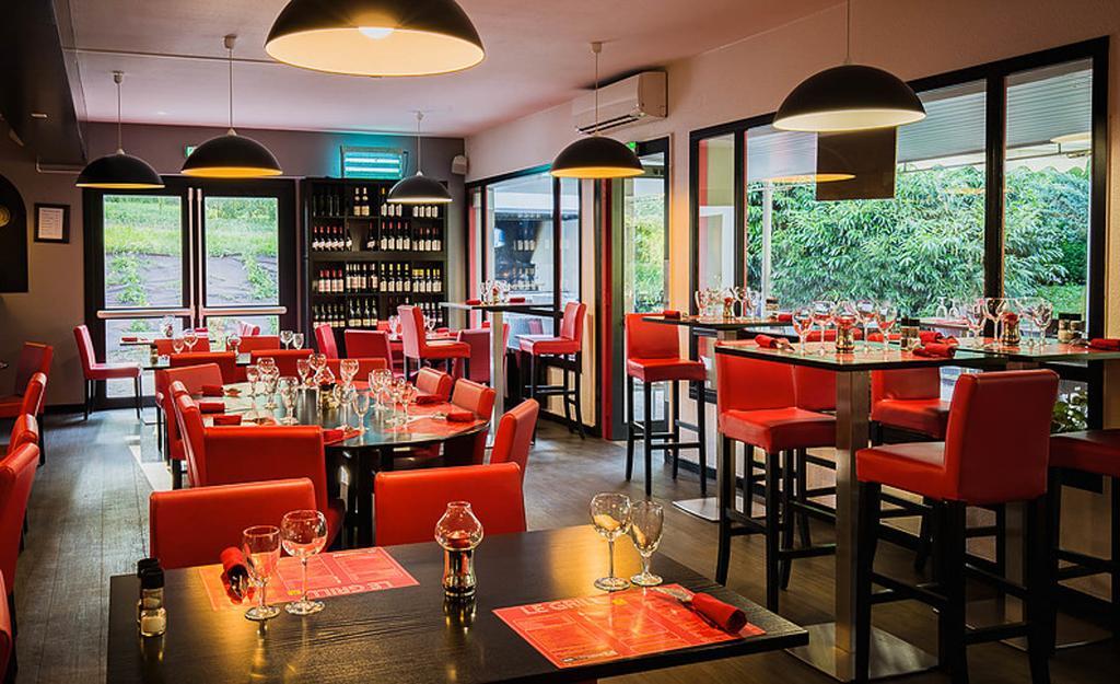 Logis Hotel Lons-Le-Saunier - Restaurant Le Grill Luaran gambar