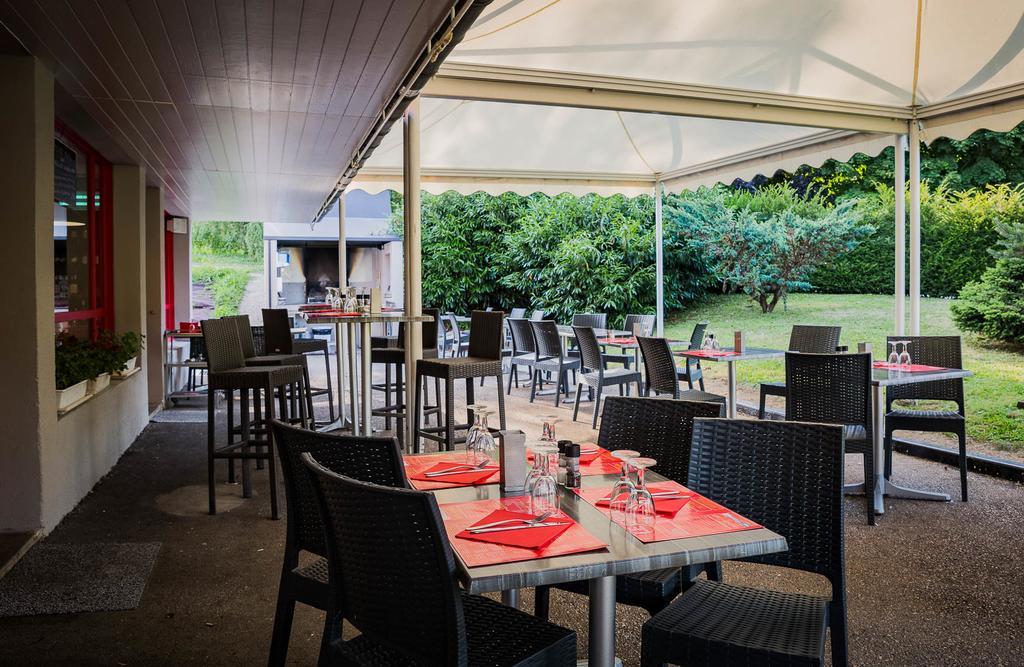 Logis Hotel Lons-Le-Saunier - Restaurant Le Grill Luaran gambar