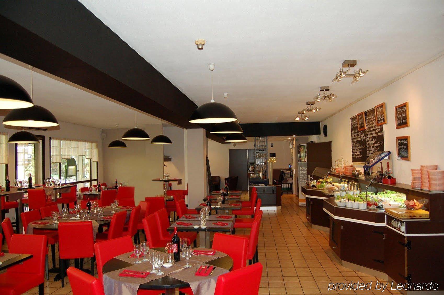 Logis Hotel Lons-Le-Saunier - Restaurant Le Grill Luaran gambar