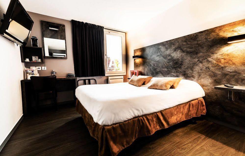 Logis Hotel Lons-Le-Saunier - Restaurant Le Grill Luaran gambar